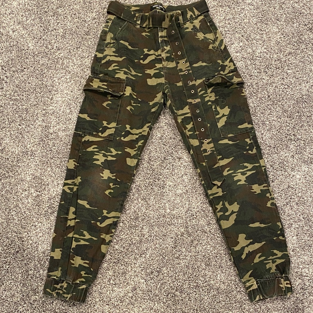 Almost Famous Camo Jogger Size: S